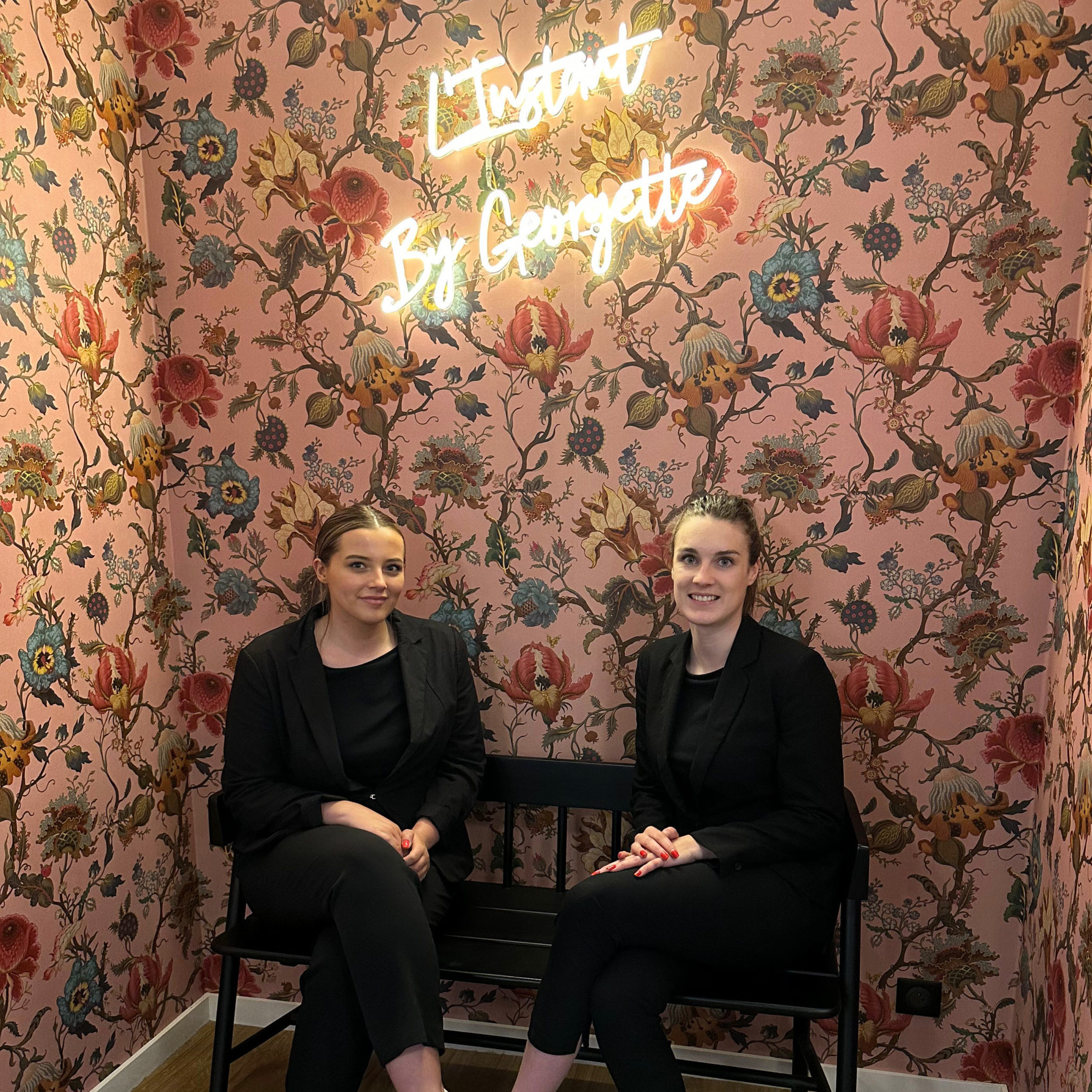 Hôtesses à l'anniversaire d'une entreprise