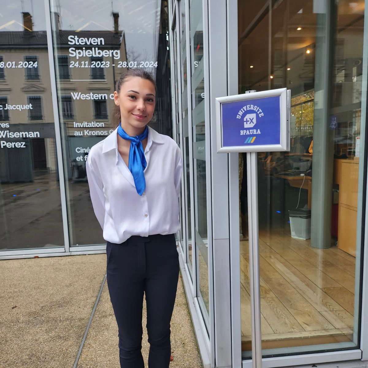 Crown Agency était présente au séminaire de la Banque Populaire Auvergne-Rhône-Alpes. À cette occasion, 7 hôtesses se sont rendu sur place à fin d'accueillir les participant, émarger, les accompagnés, et assurer le bon déroulement du séminaire.