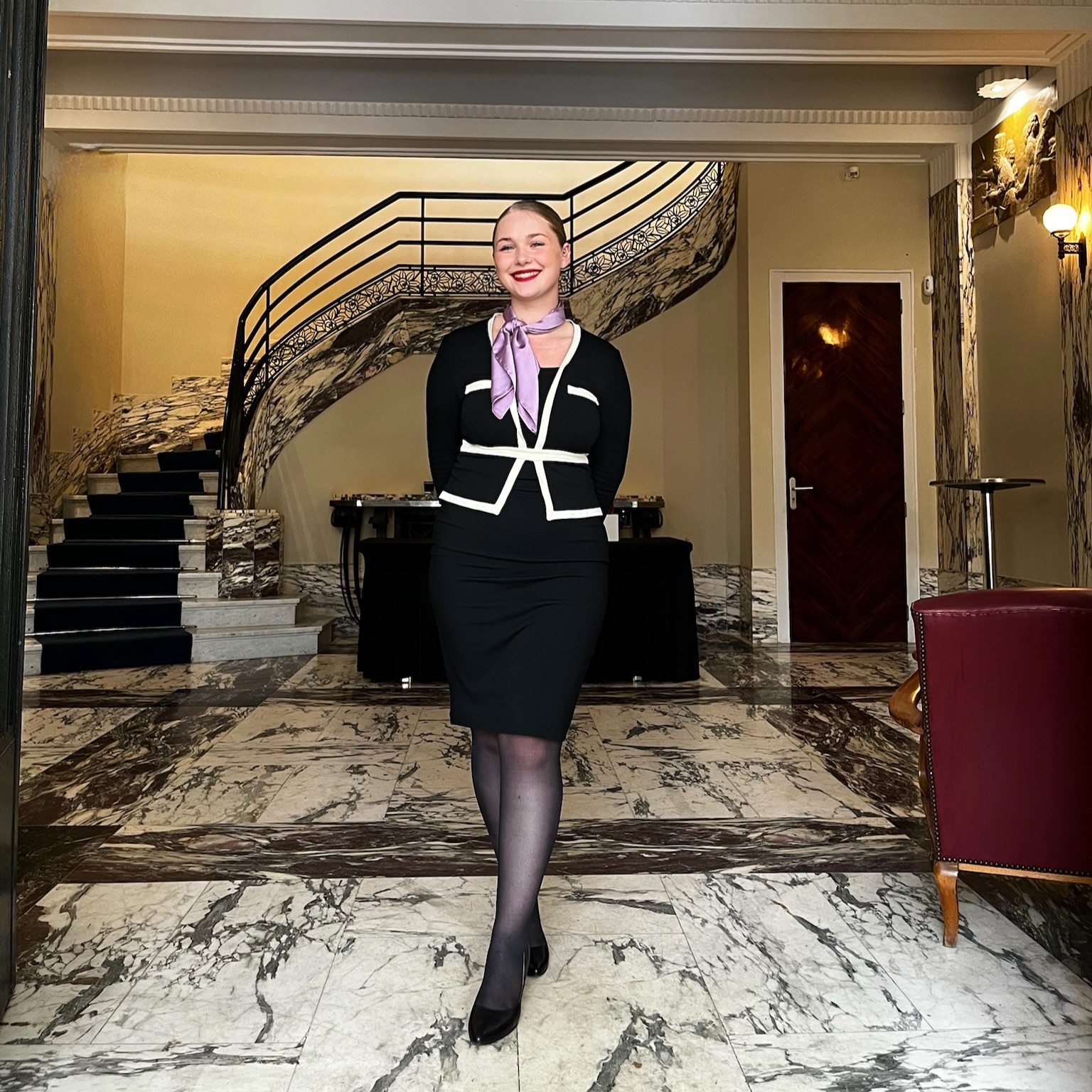 Accueil et orientation lors d'un mariage à la maison Hatier avec Crown Agency