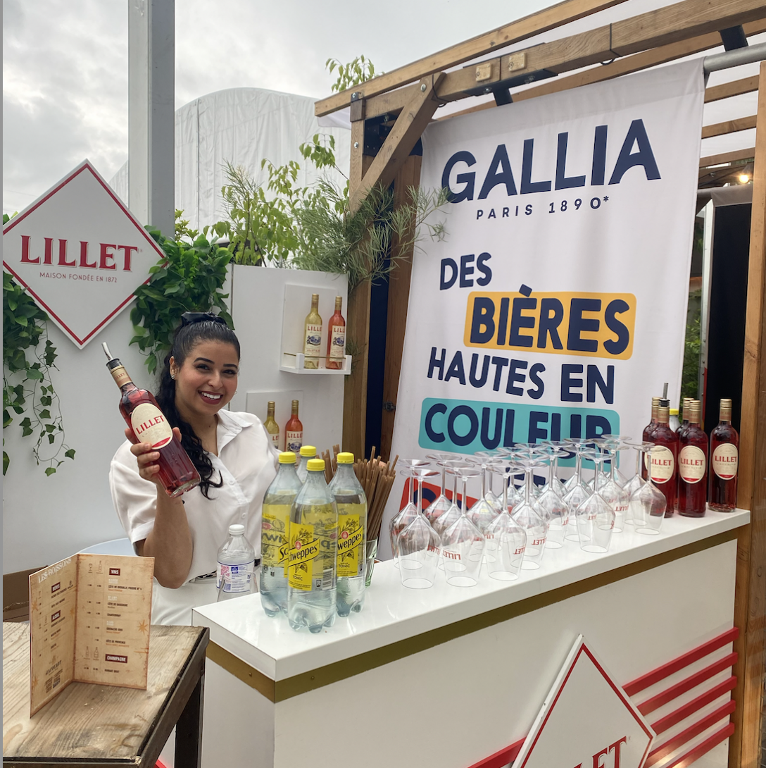 Crown Agency réalise le service au Bistrot Brigitte pour Penod Ricard.