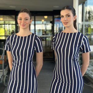 Hôtesses Crown Agency en poste pour l’accueil invité à l’inauguration de la terrasse du Best Western By Georgette à Andrézieux-Bouthéon.