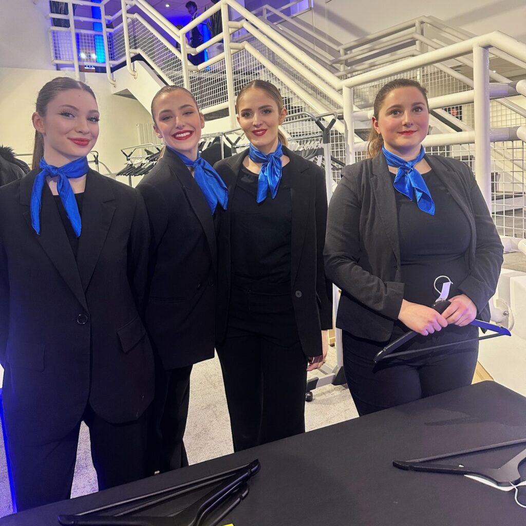 En début d’année, Crown Agency a accompagné les vœux du monde économique de la Loire, offrant un accueil professionnel et chaleureux grâce à ses hôtesses. Nous remercions les organisateurs pour leur confiance et restons à vos côtés pour tout événement professionnel, avec un accueil fidèle à votre image.