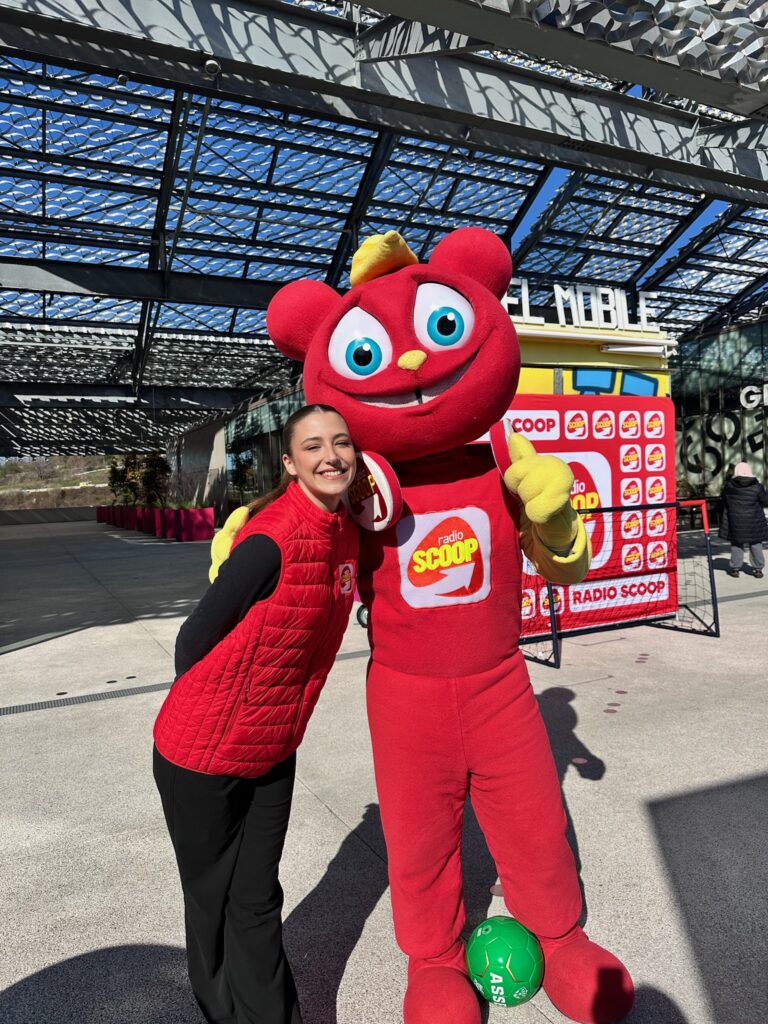 Animation commerciale STEEL, hôtesse centre commercial, collecte données