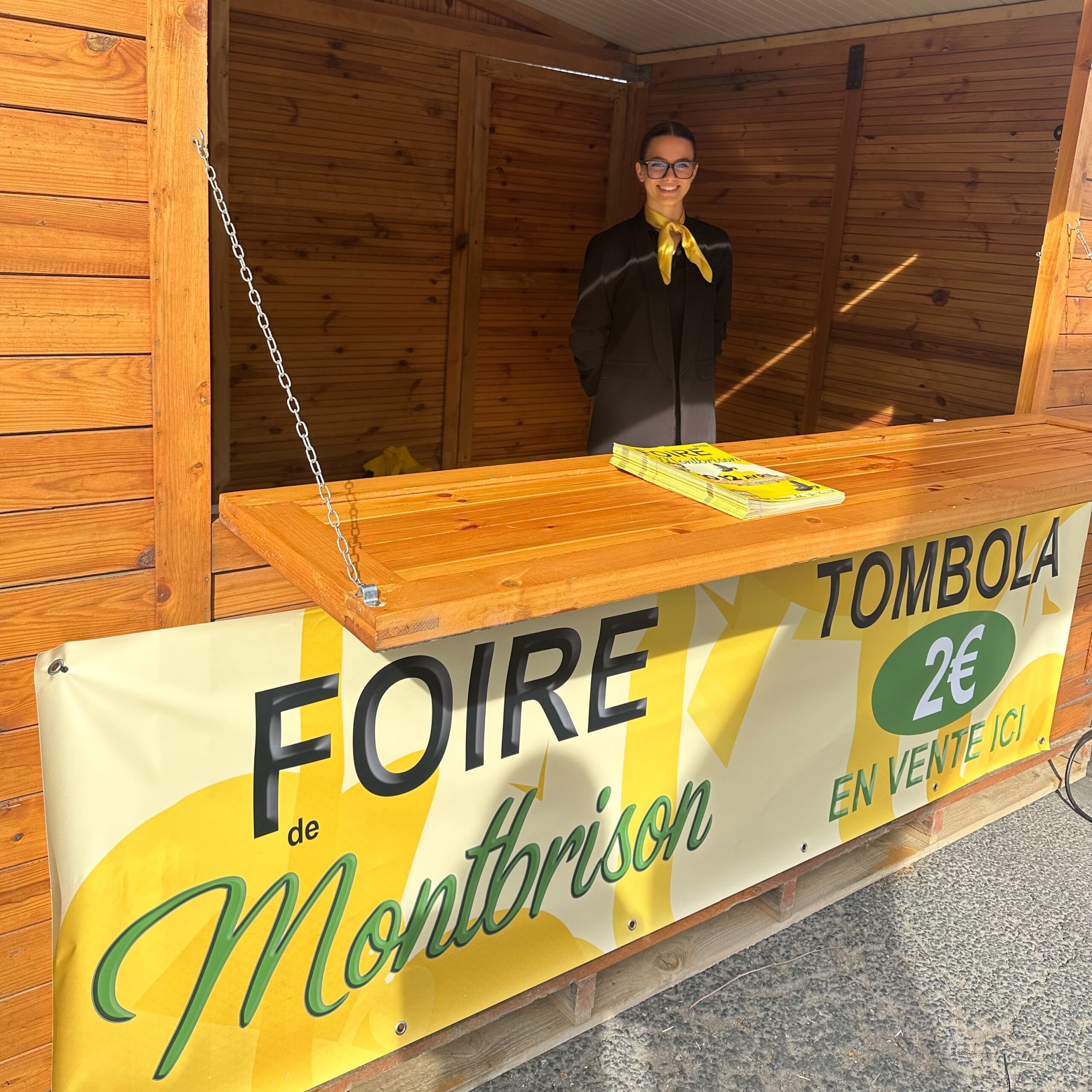 Foire de montbrison, accueil hôtesse, crown agency