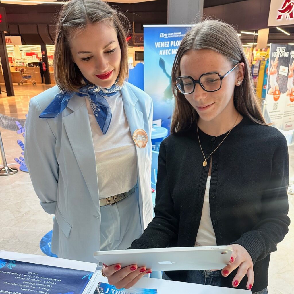 centre aushopping, animation , villars, hôtes, hôtesses, crown agency