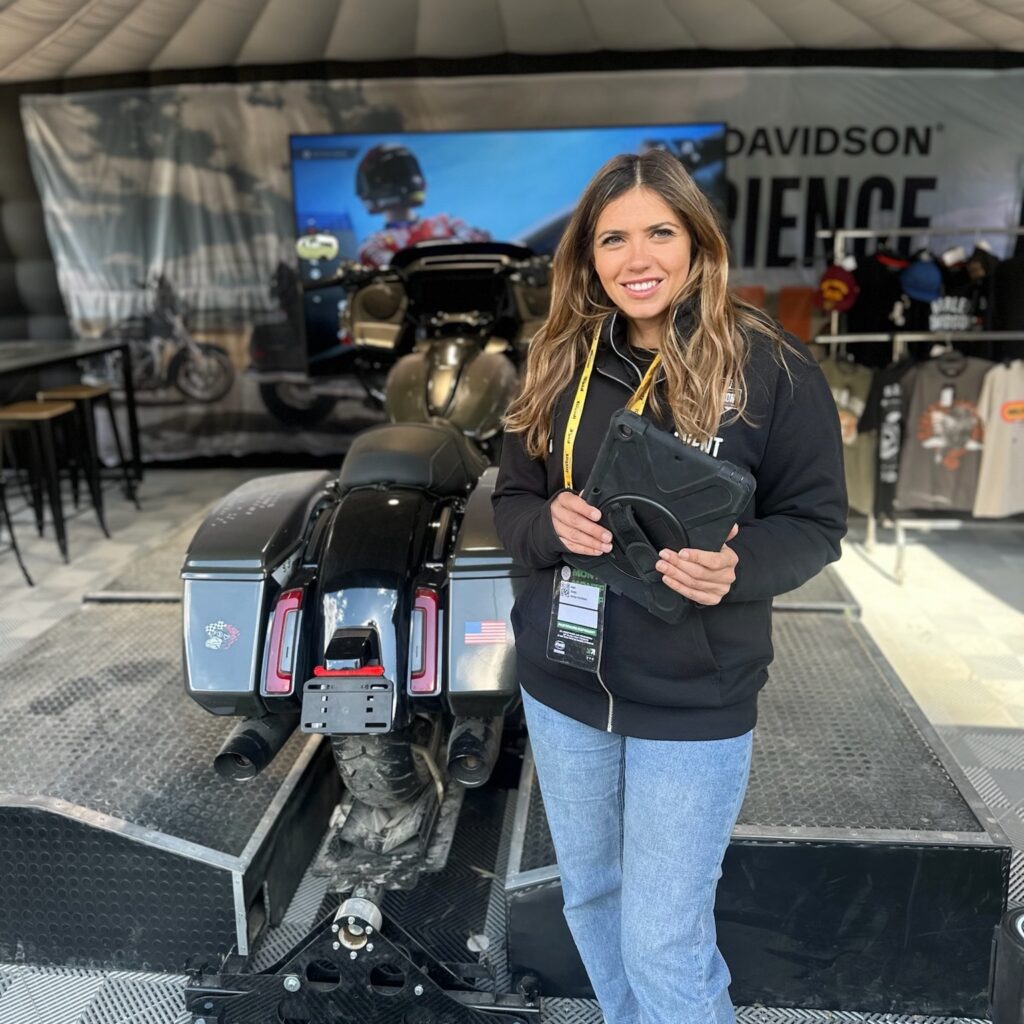 agence-hôtesses-hôtes-crown-agency-tournée-harley-davidson-puy-en-velay